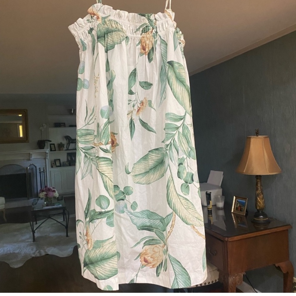 Lot of 2 H&M sundresses.  Copy!